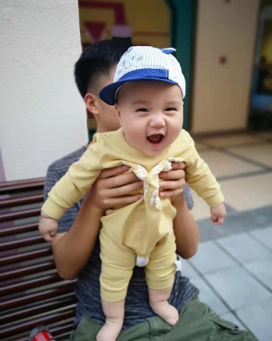 最美笑脸绽放六一—天生就是爱笑的宝宝 宇宝现在一周2个月 拍