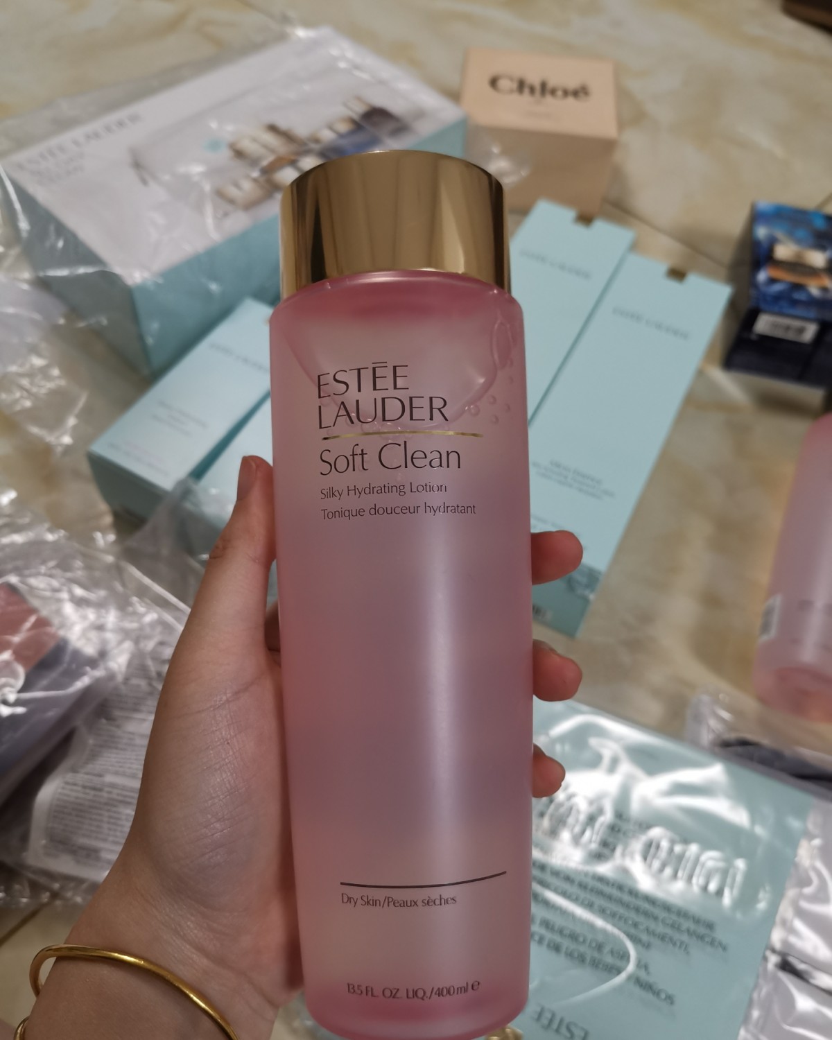 新到的包裹 原生液 抗蓝光眼霜 vc精华 眼霜套 粉水 粉洁
