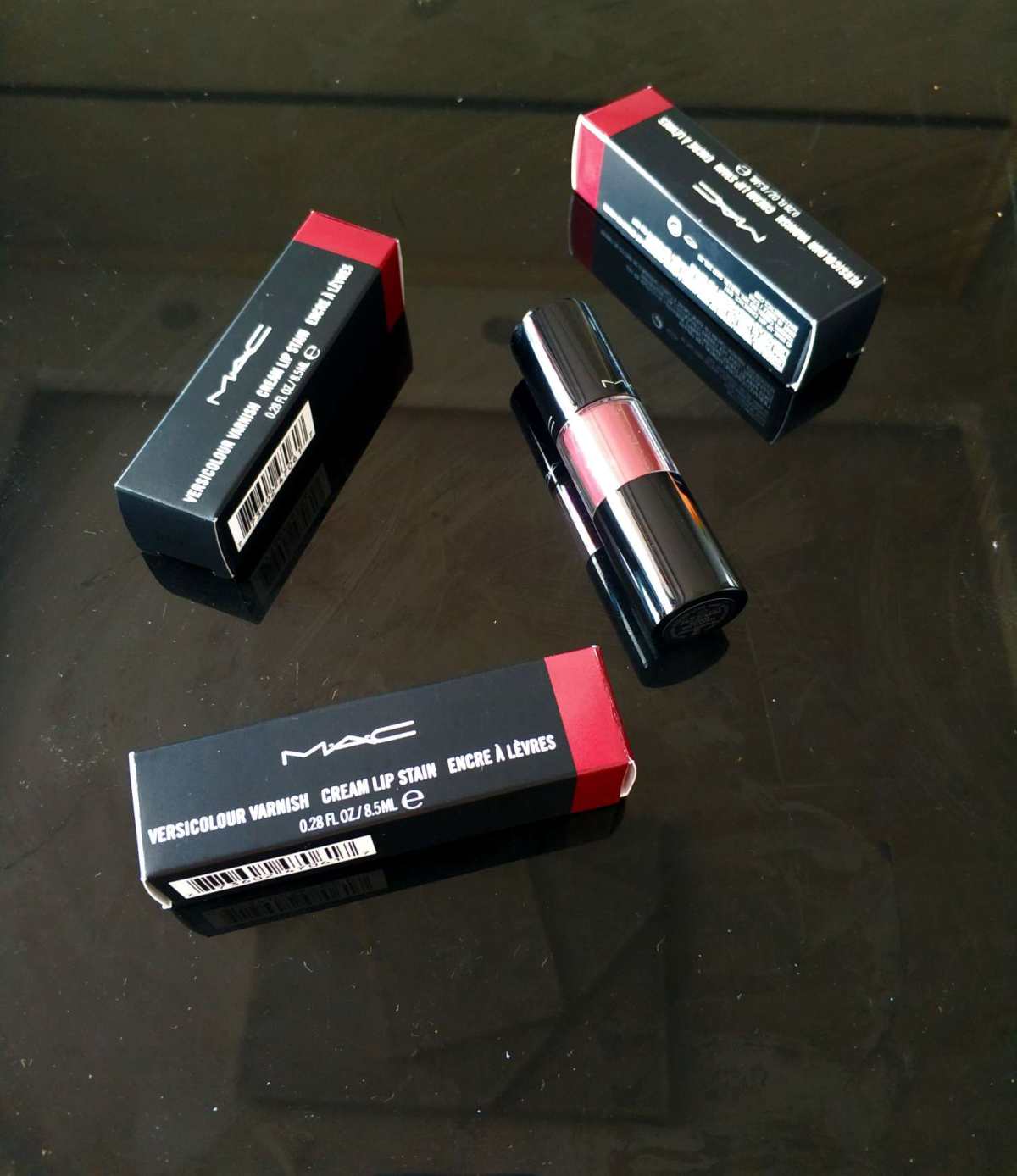 纪梵希n37 全新**购入。 换的时候，我可以提供凭证证明。