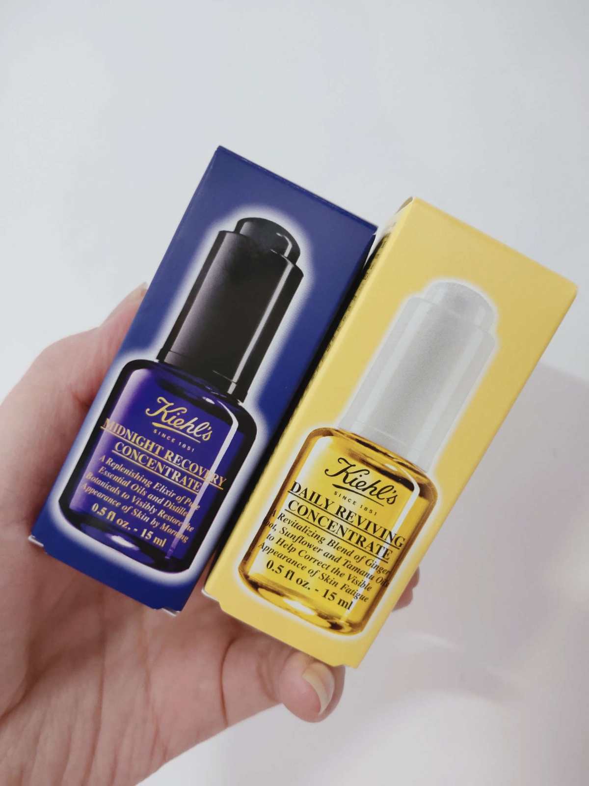 今天终于收到了科颜氏的东西了，这西班牙的快递真的是无语，还算