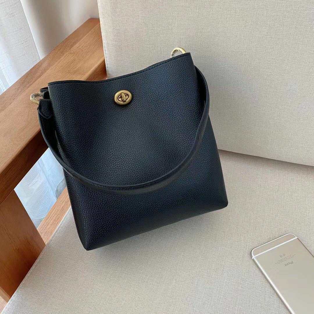 Coach水桶包嬉皮包👛️可盐可甜  真香系列🌹️  之