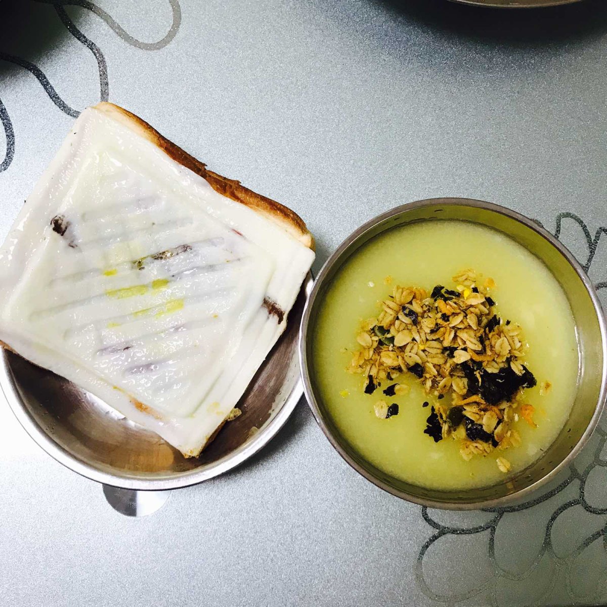 21天身计划Day1️⃣2️⃣ 昨天夜里看《谁是受害者》看到
