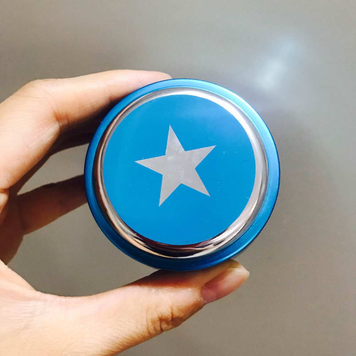 💧Glamglow蓝罐补水面膜💧 用起来还不错，但不会回