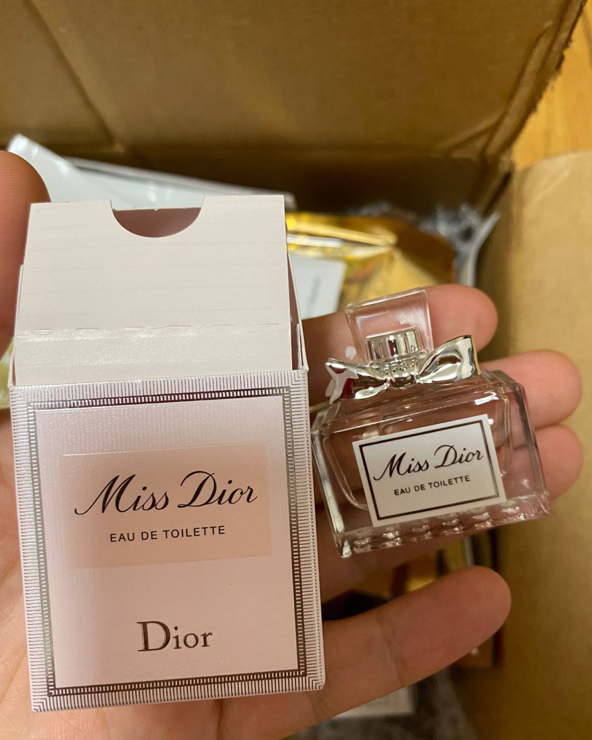 拆包裹 tf阳光琥珀3ml，dior miss 5ml 欧珑