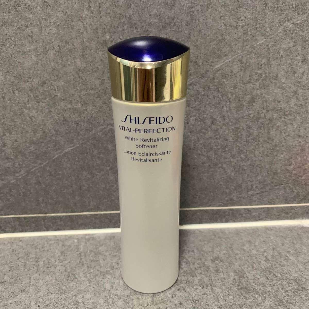 资生堂悦薇爽肤水清爽型  🍇肤质：混合偏干性肌肤 轻微 �
