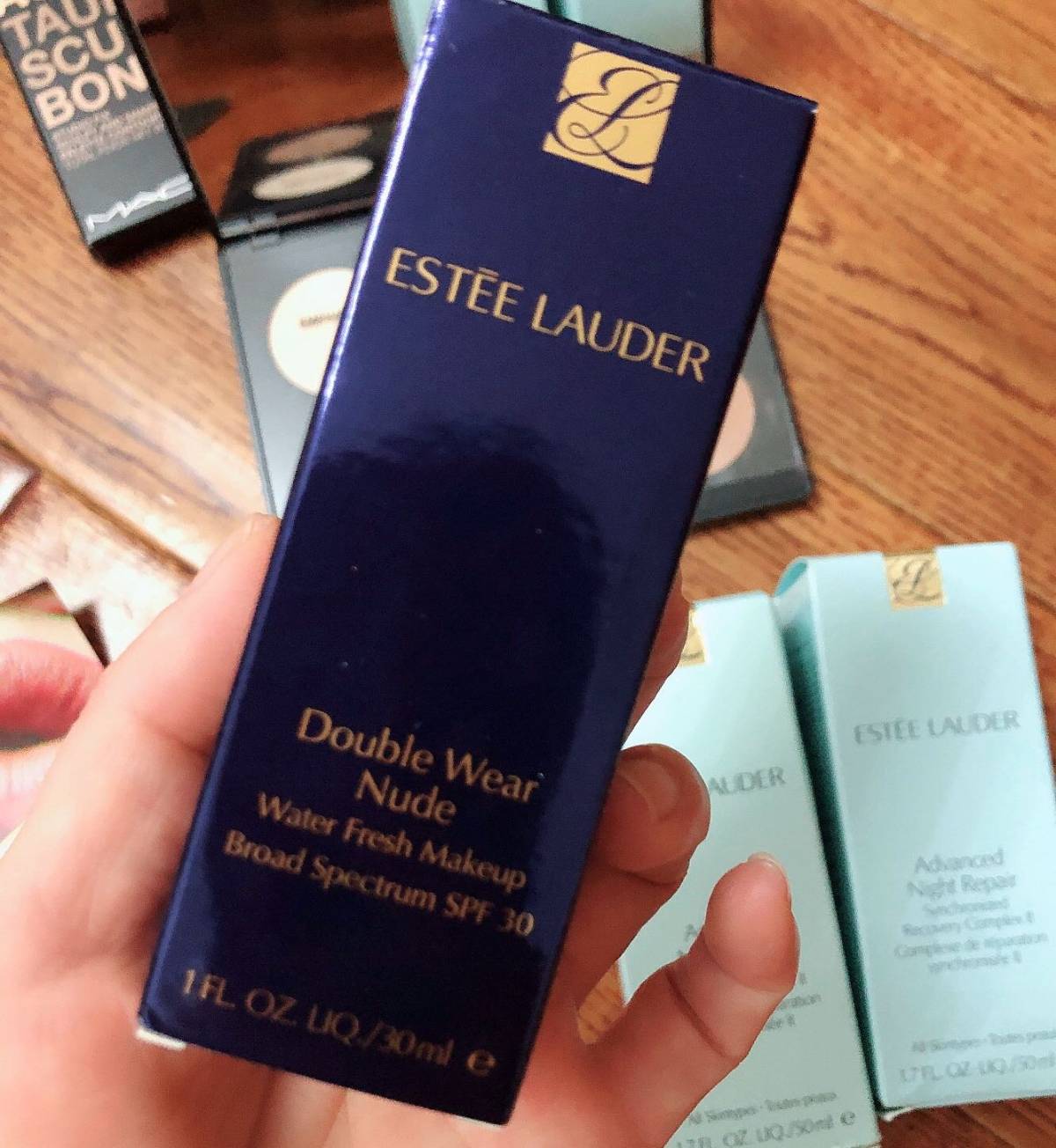 🌷雅诗兰黛、MAC开箱！🌷  这箱是合箱运回的！一共是下