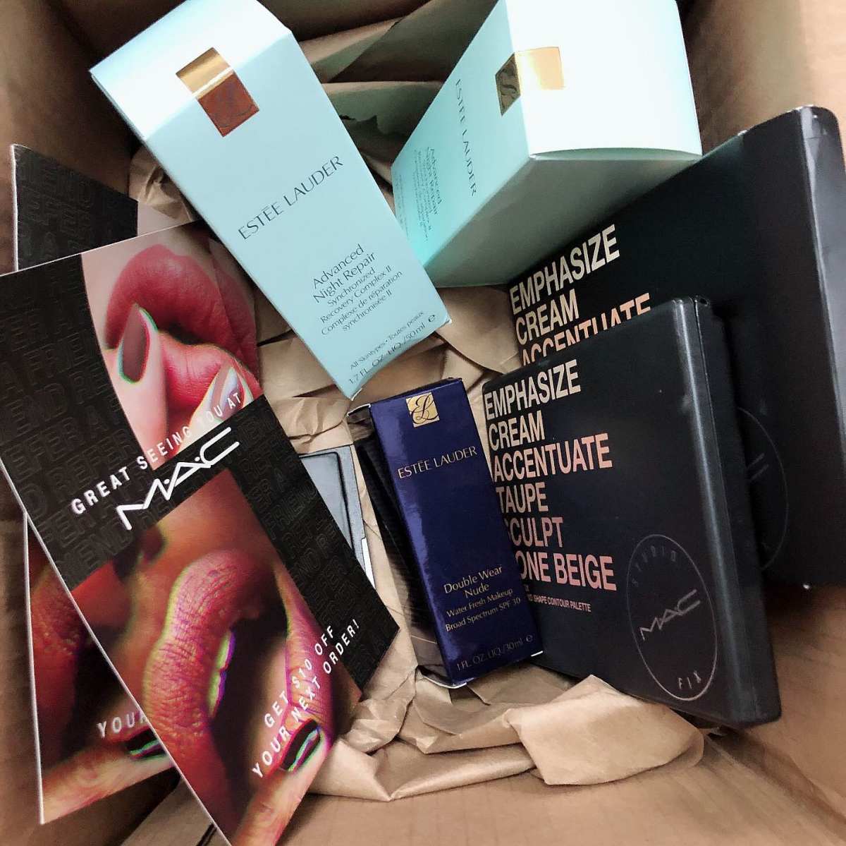 🌷雅诗兰黛、MAC开箱！🌷  这箱是合箱运回的！一共是下