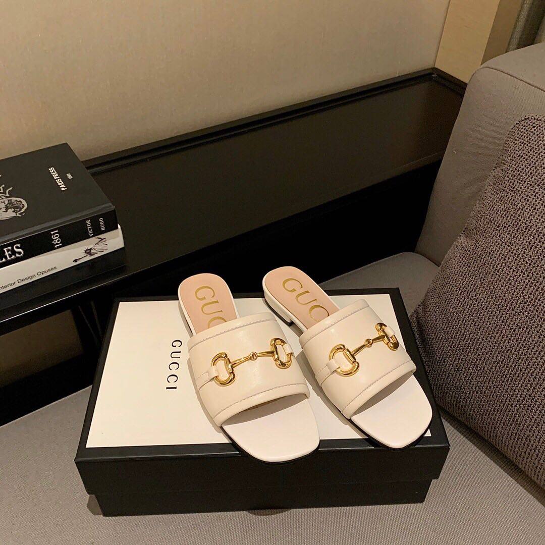 Gucci拖鞋2020新款马蹄扣拖鞋 复古摩登风   经典马
