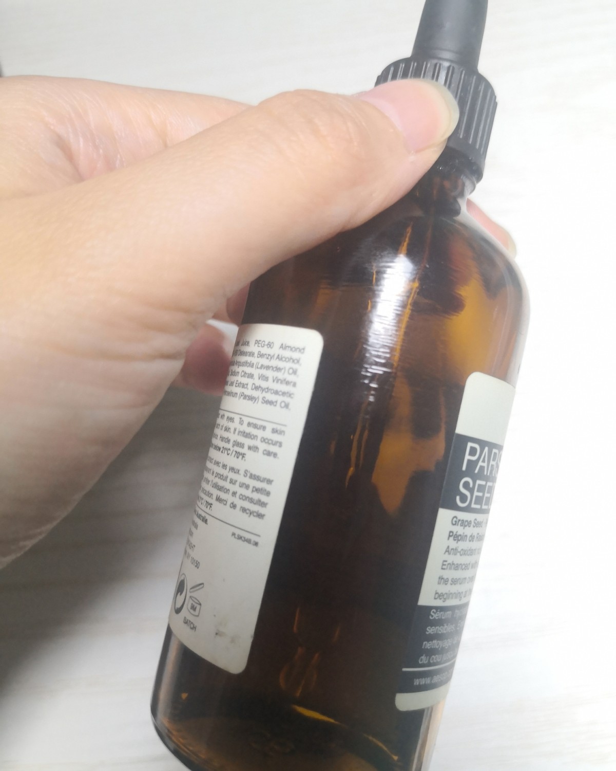 伊索Aesop香芹籽精华 这款精华是澳洲的萃取精华，没有任何