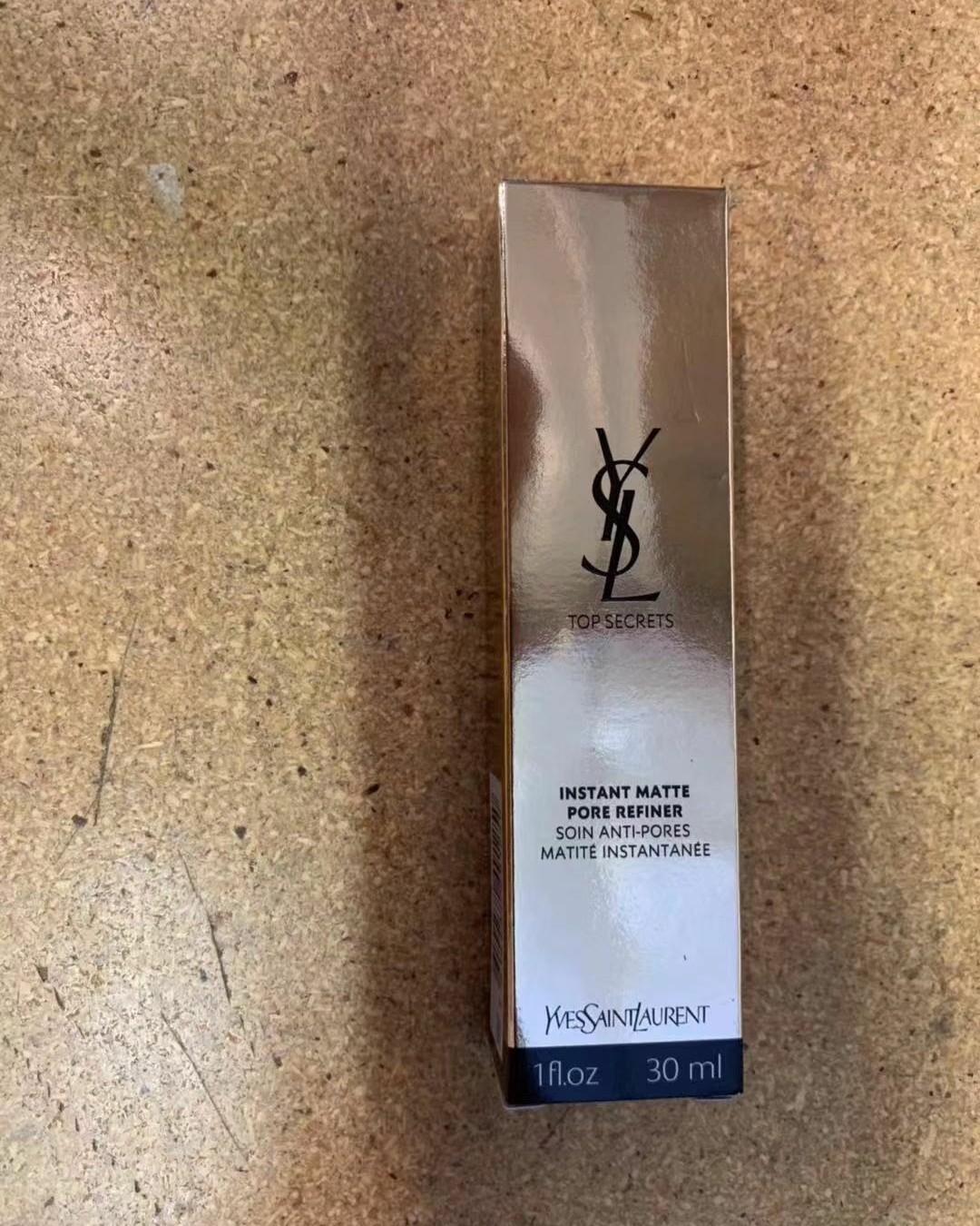 吃土也要买的一款，ysl控油哑光妆前乳，🌸️  🌹️这款
