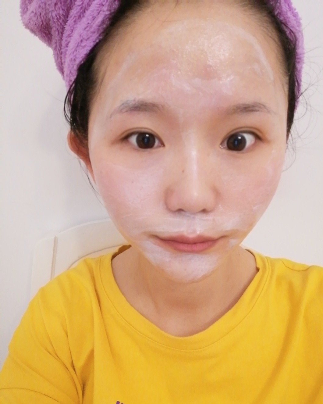 雅诗兰黛多效智妍面膜 刚洗完澡，洗完头，顺便敷个面膜，就试了