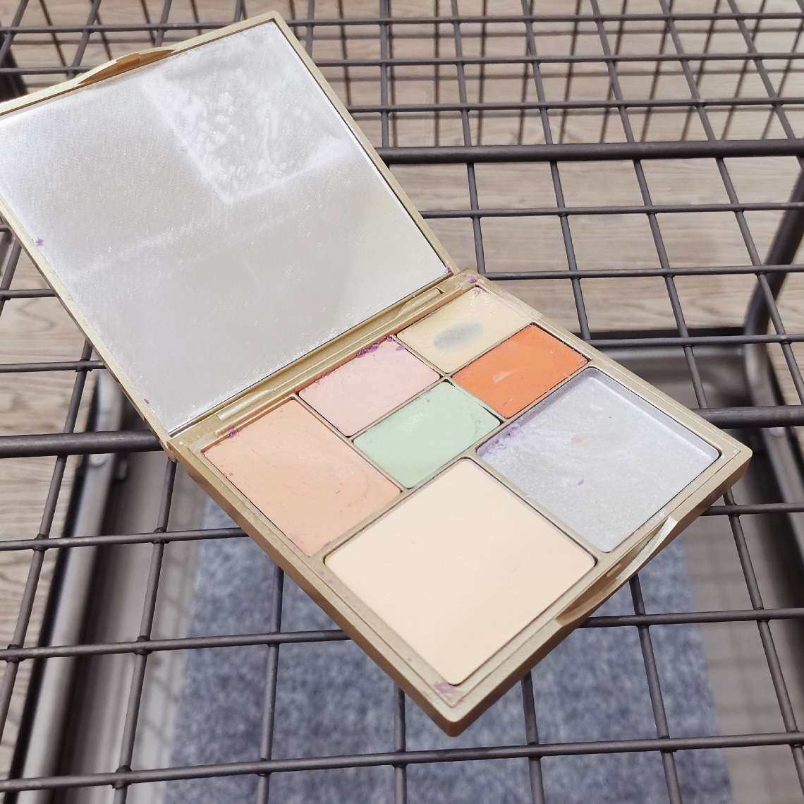 STILA遮暇盘，性价比超高的遮暇盘，化妆菜鸟如我也能用的虎