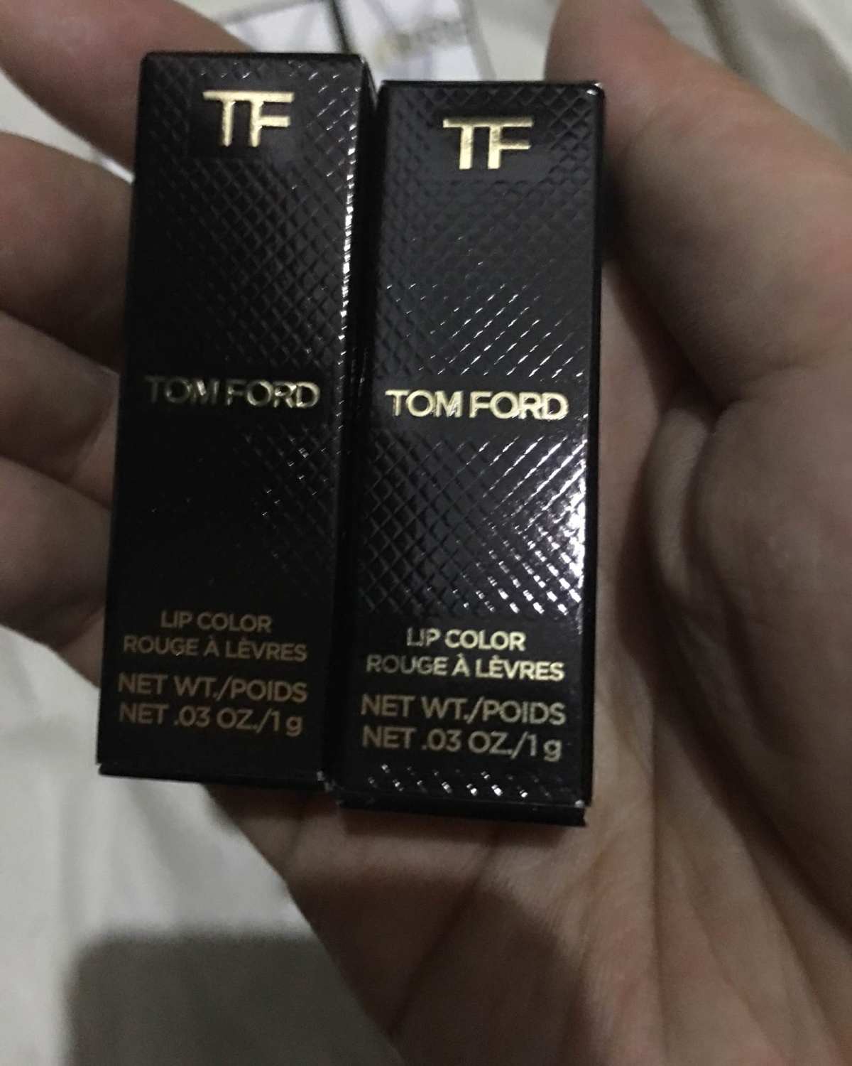 海淘圣罗兰香水中样tom ford口红中样等 今天终于到了点