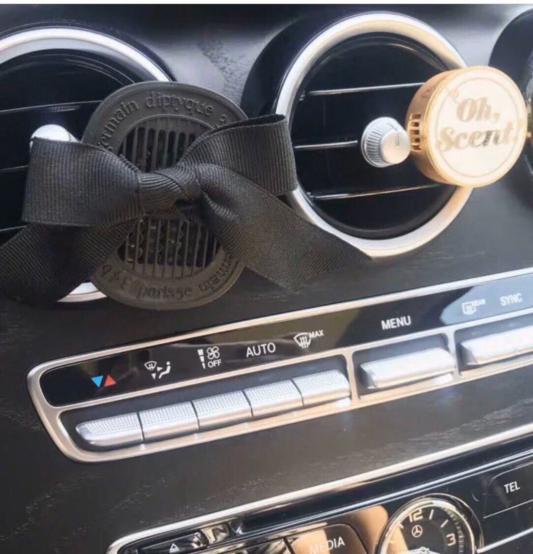 Diptyque车载香薰胶囊，有浆果、橙花两种味道，没有丝带