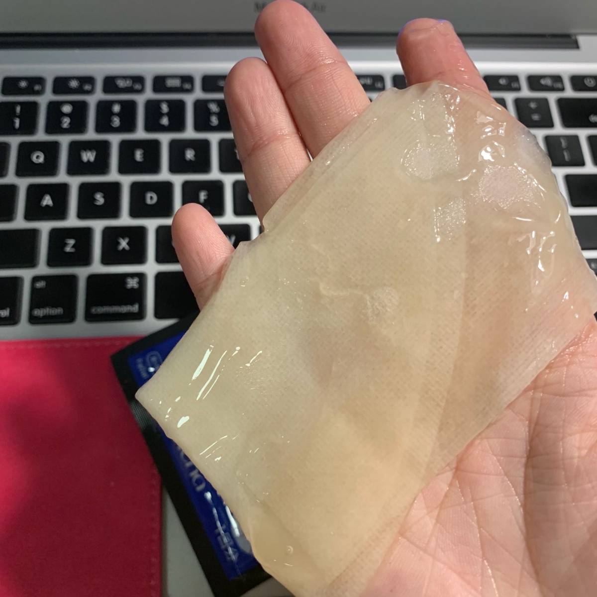 佑天蓝果冻面膜  🍇佑天蓝面膜也是日系面膜中很火的一款，这