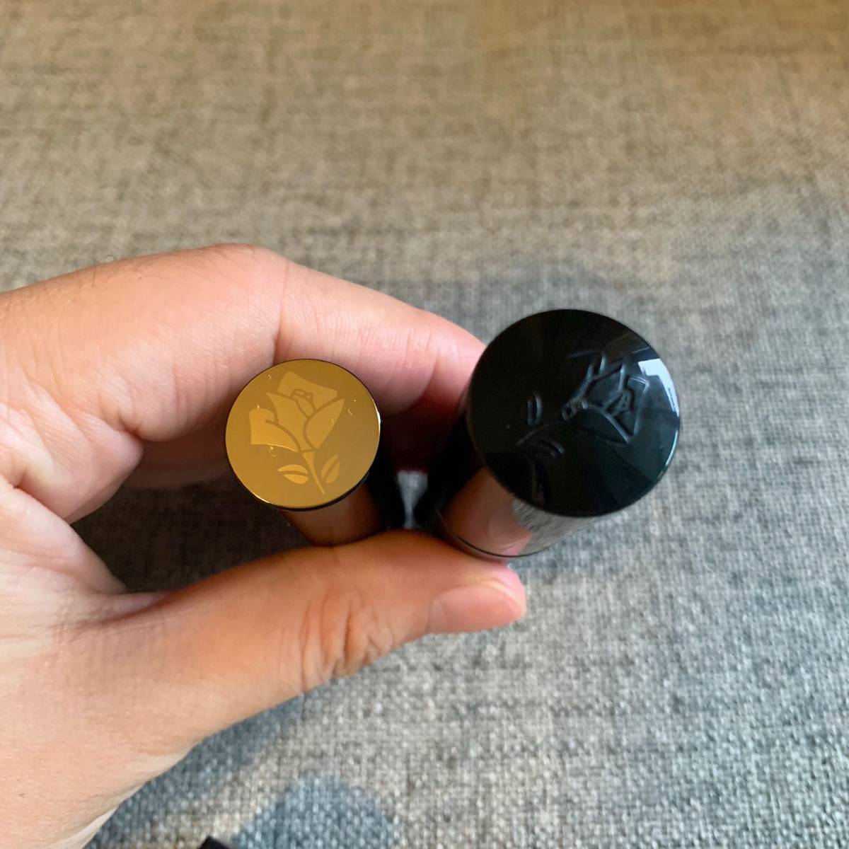 家里的口红小样  ✨我是很喜欢用口红的，觉得涂口红会让人看着