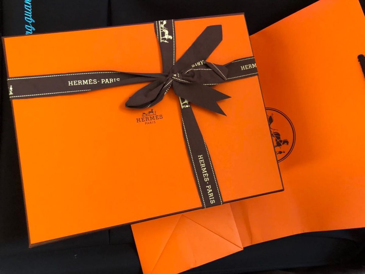 海淘开箱记 📺 爱马仕 H 拖 大象灰  包装如图所示 三