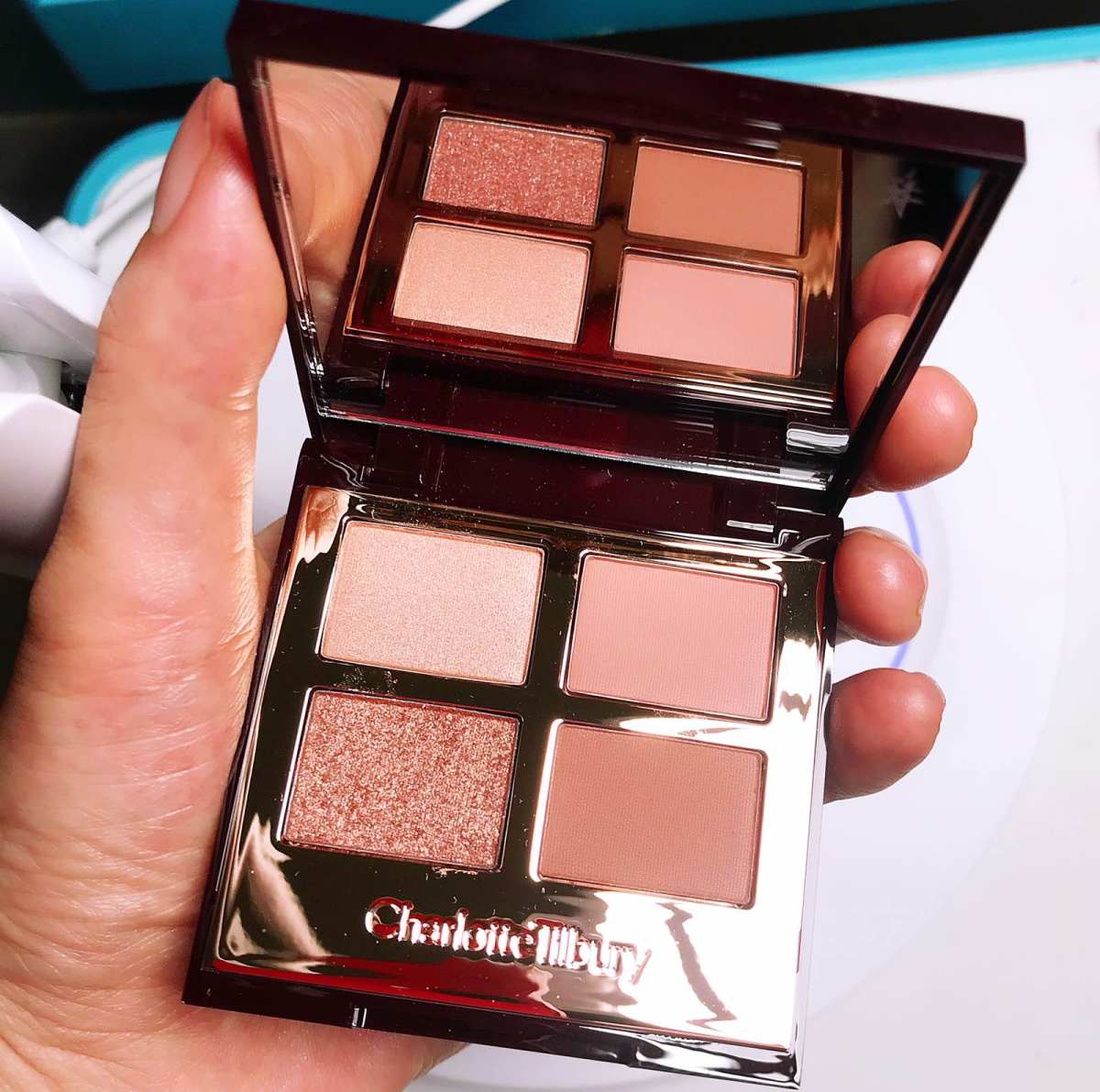 一直就想入手charlotte tilbury的pillow
