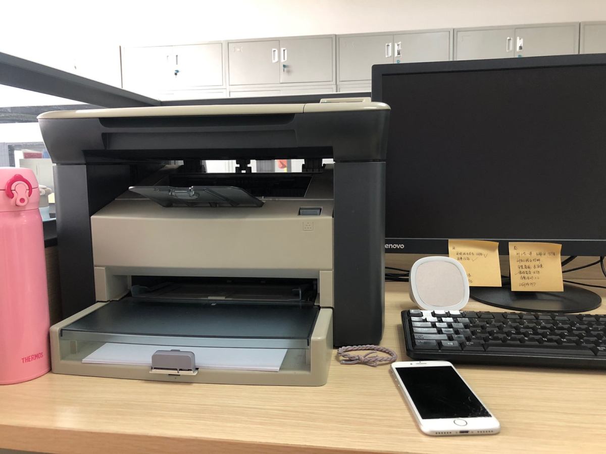 #一起来晒办公桌# 今天刚想起来这个活动，竟然最后一天了！赶