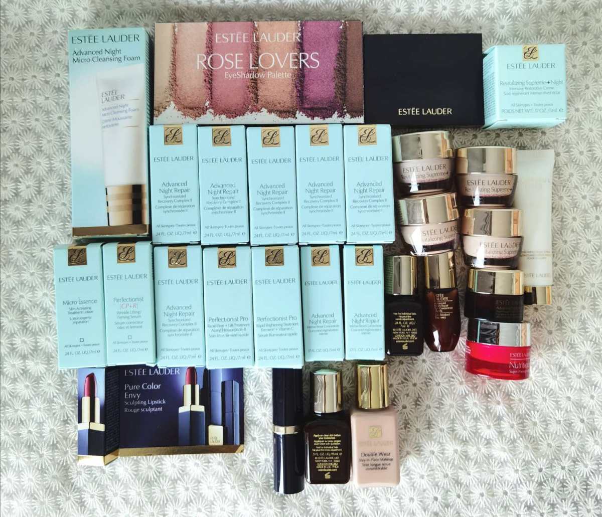 #小样不嫌多# 来自雅诗兰黛美国官网的小样 雅诗兰黛美国官网