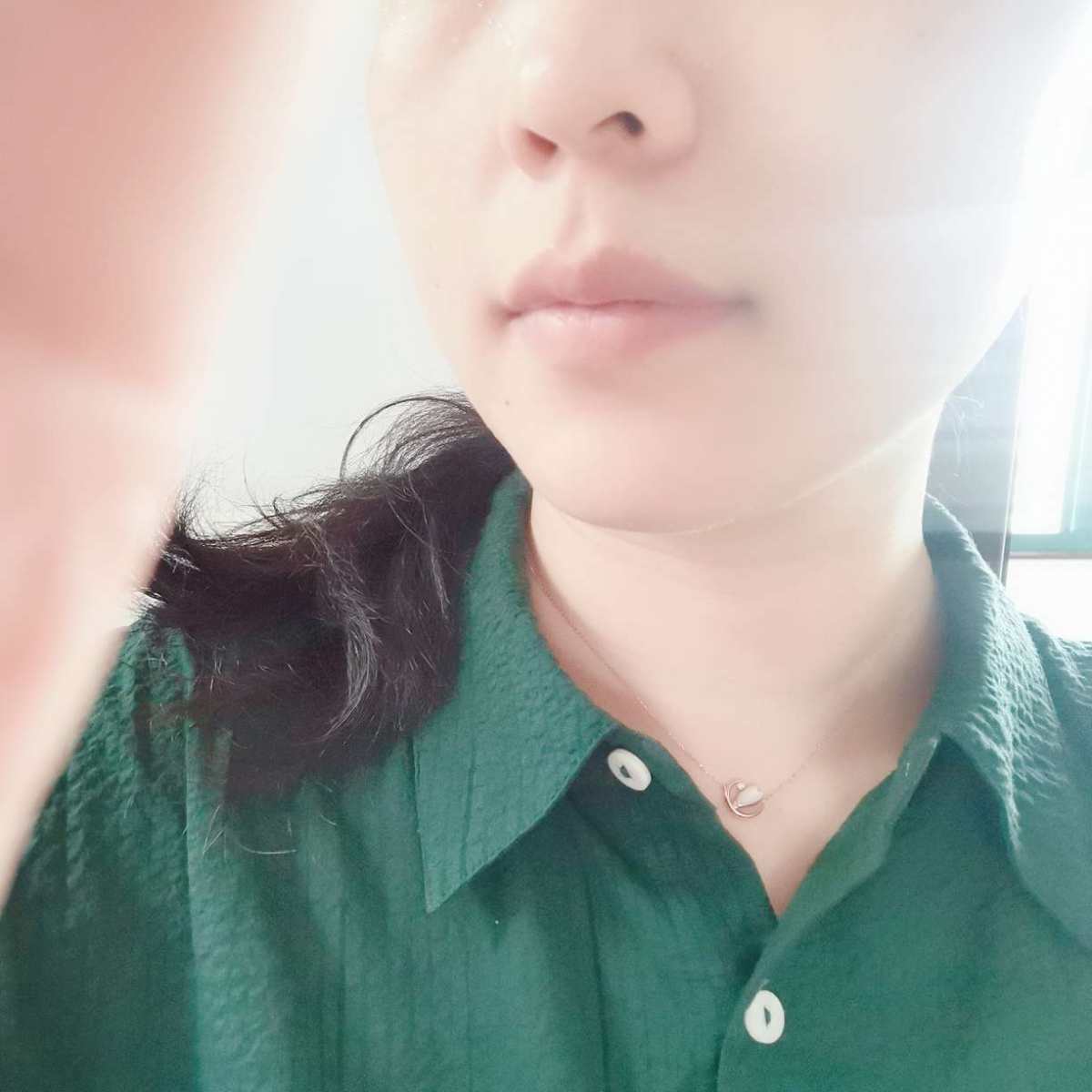 一件衬衫多种穿法，给简单添点色。 🔆🔆🔆🔆🔆 今天
