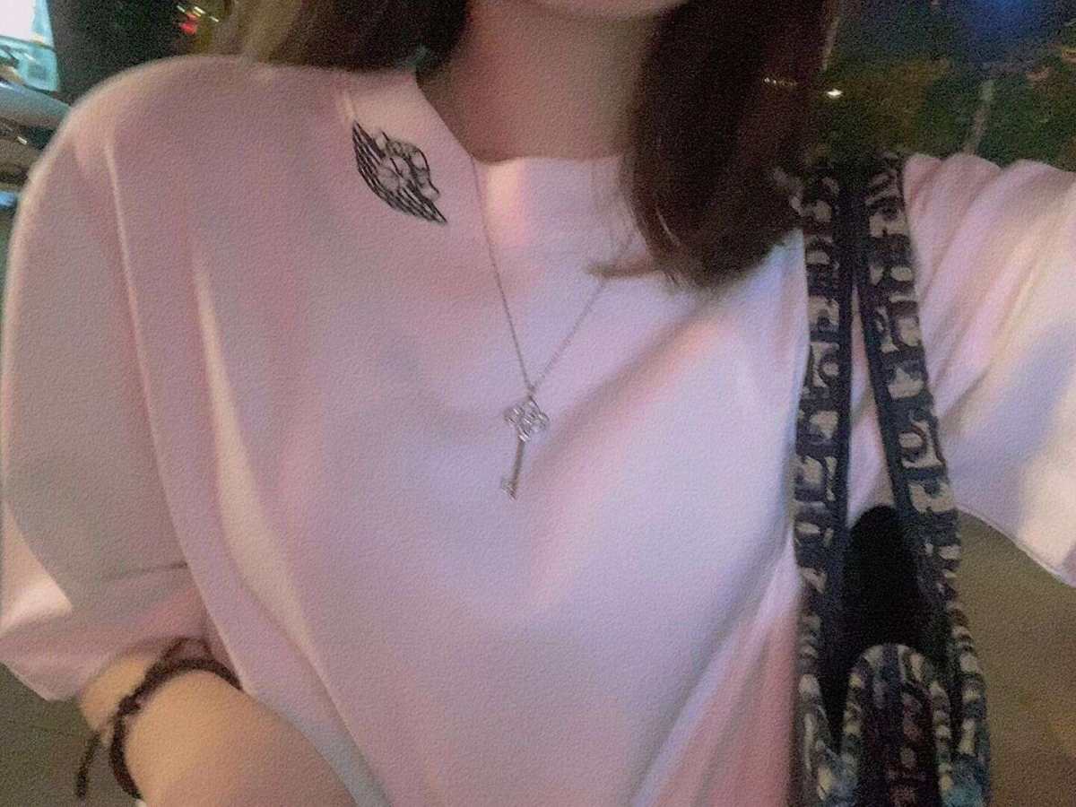 一周穿搭挑战#托特包  Dior book tote大号托特
