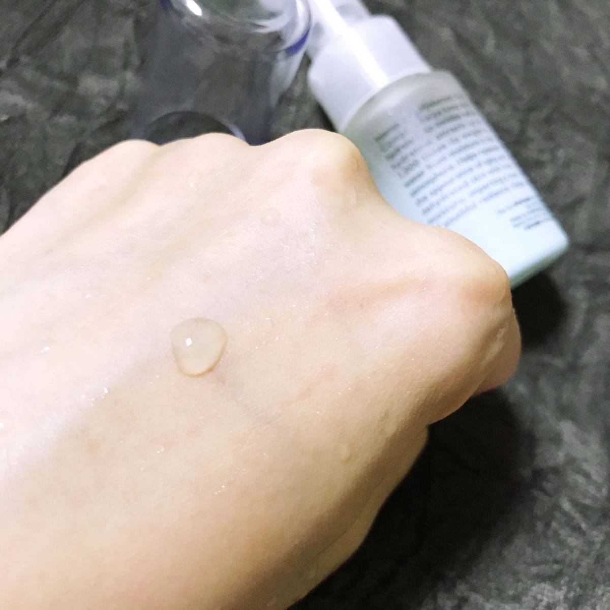 炎炎夏日用什么精华既清爽又保湿？来试试ptr的透明质酸保湿精