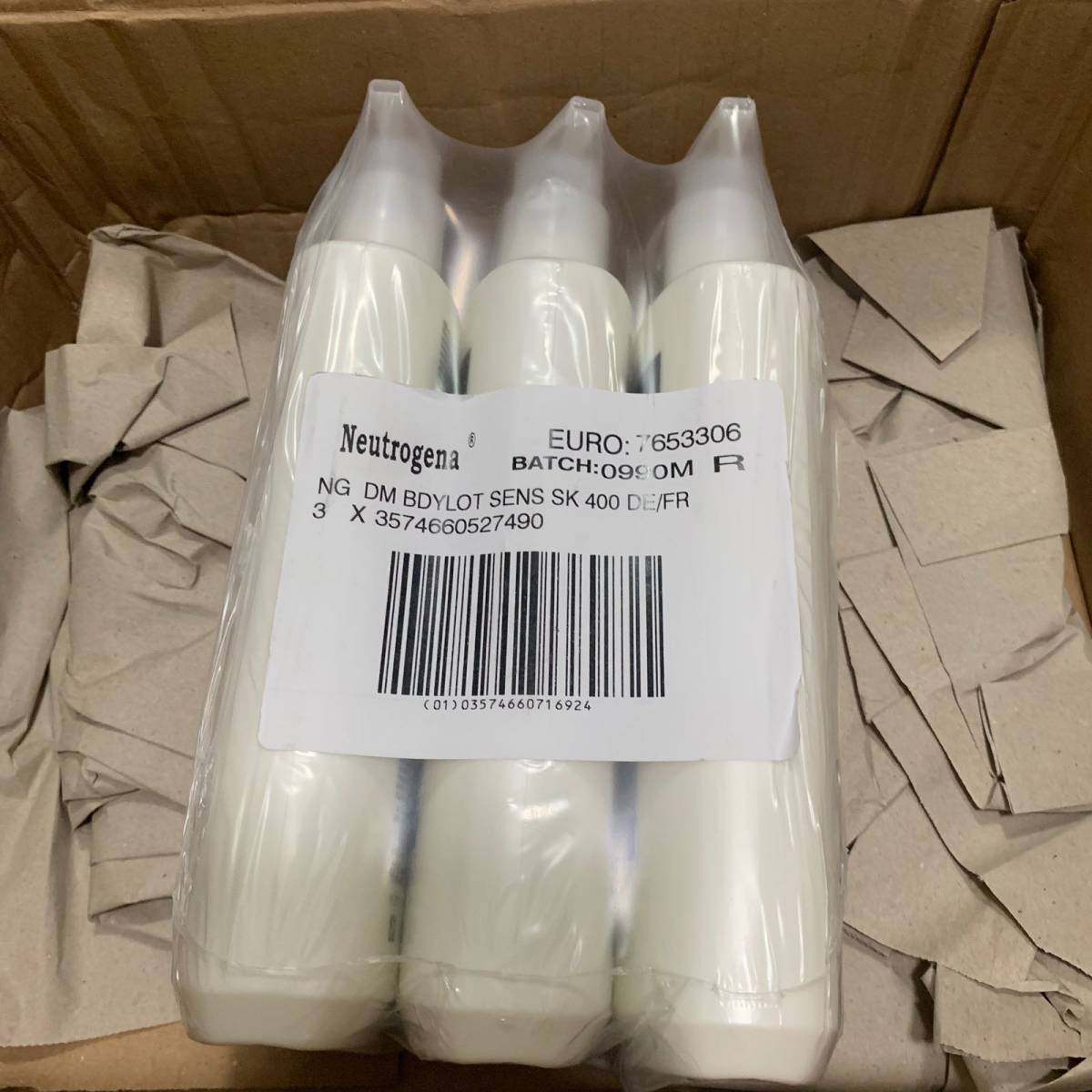 露得清身体乳  ✨去年冬天在亚马逊买过露得清的大只装的身体乳