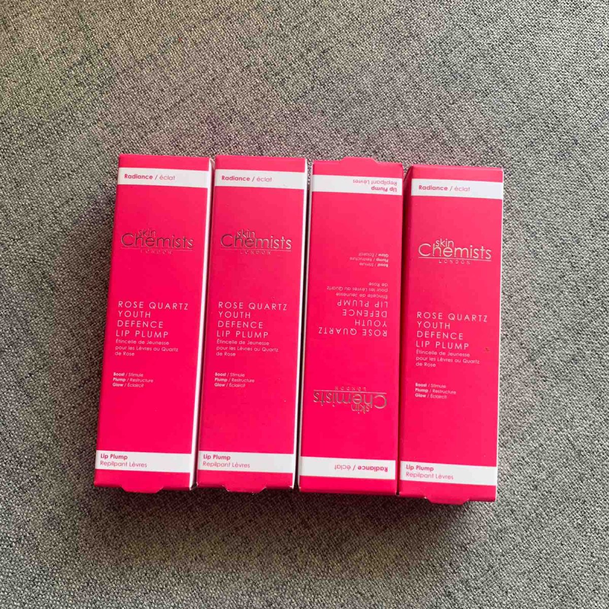 skin chemists唇蜜  ✨这个是英淘的赠品，颜色还