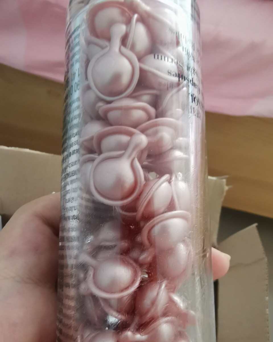 第一次海淘小粉胶的后续 😂快递翻车了  刚看到拿到手看快递