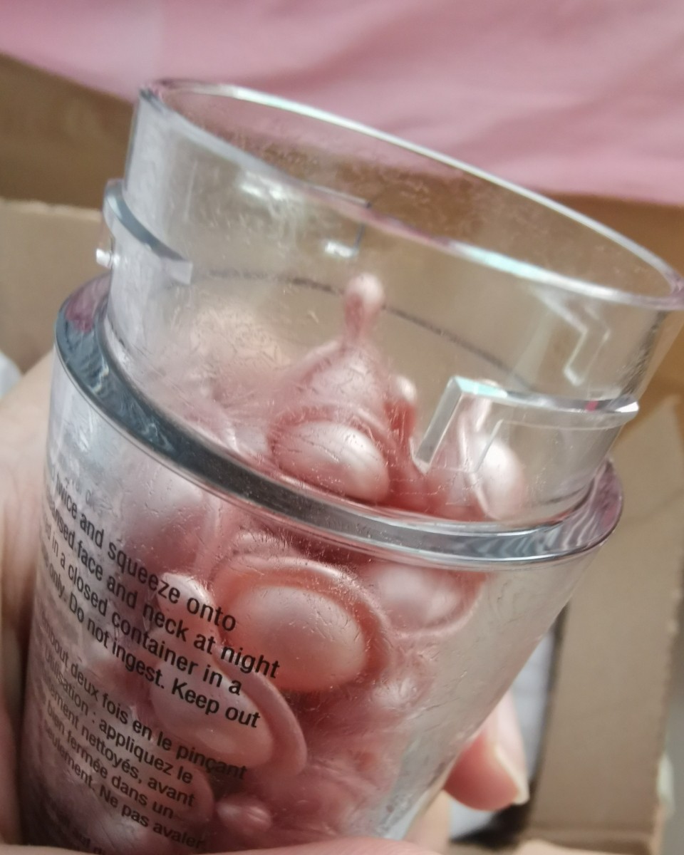 第一次海淘小粉胶的后续 😂快递翻车了  刚看到拿到手看快递