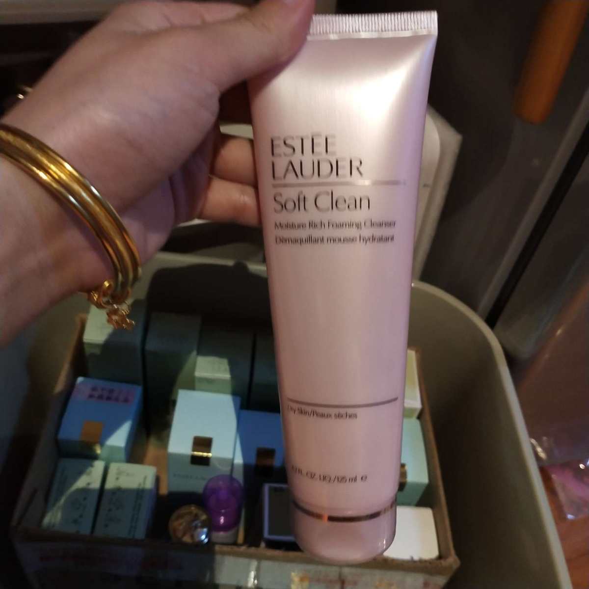 我几款我觉得比较好用的 雅诗蓝洁☞我的最爱，泡沫丰富，洗完不