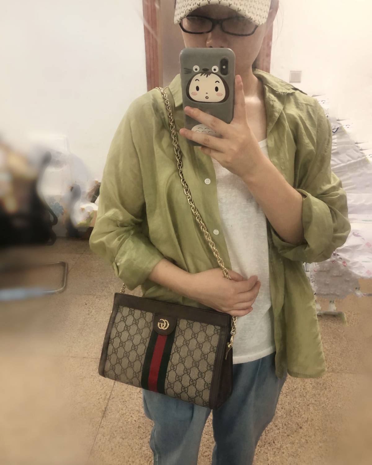 一周穿搭挑战NO.1  NY的帽子 白色吊带搭配草绿色服清爽