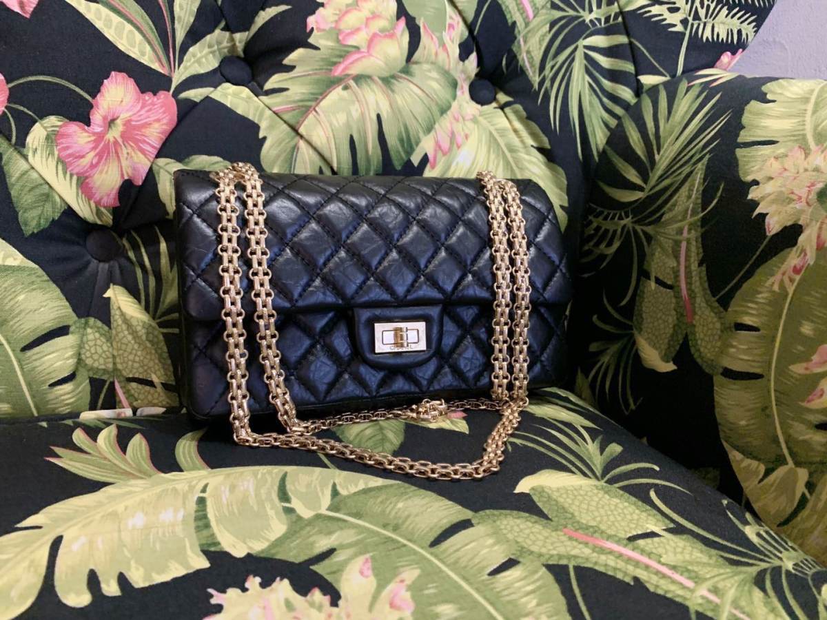 Chanel 2.55。老旧款 小香风   没买CF是觉得 