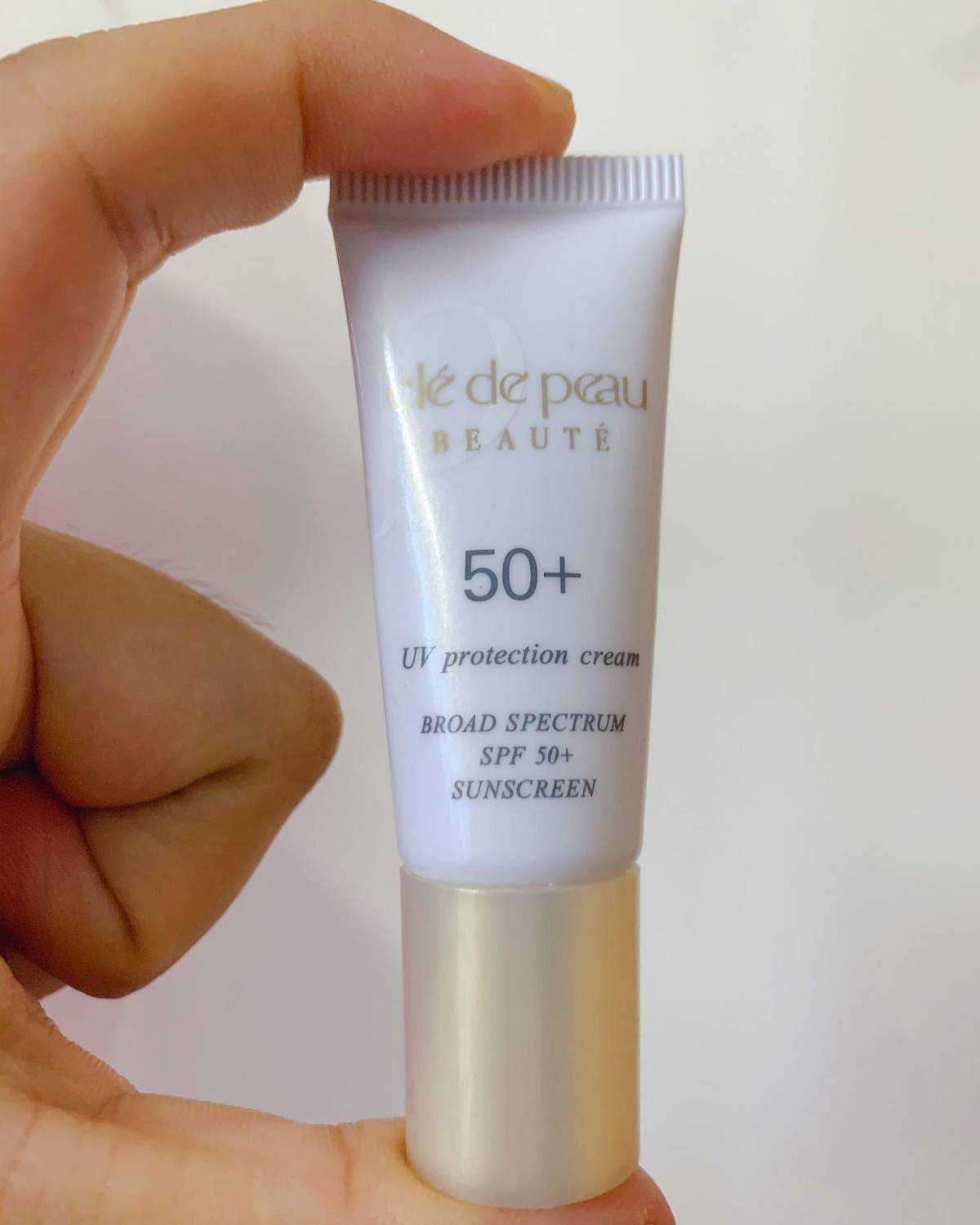 一款666 👍的产品  CPB 肌肤之钥  50+养肤防紫