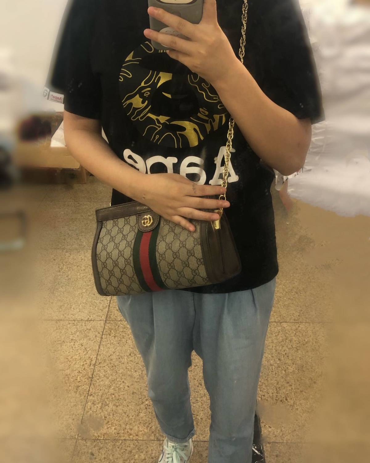 一周穿搭挑战NO.2  一般都是白T➕牛仔裤➕运动鞋 但是黑