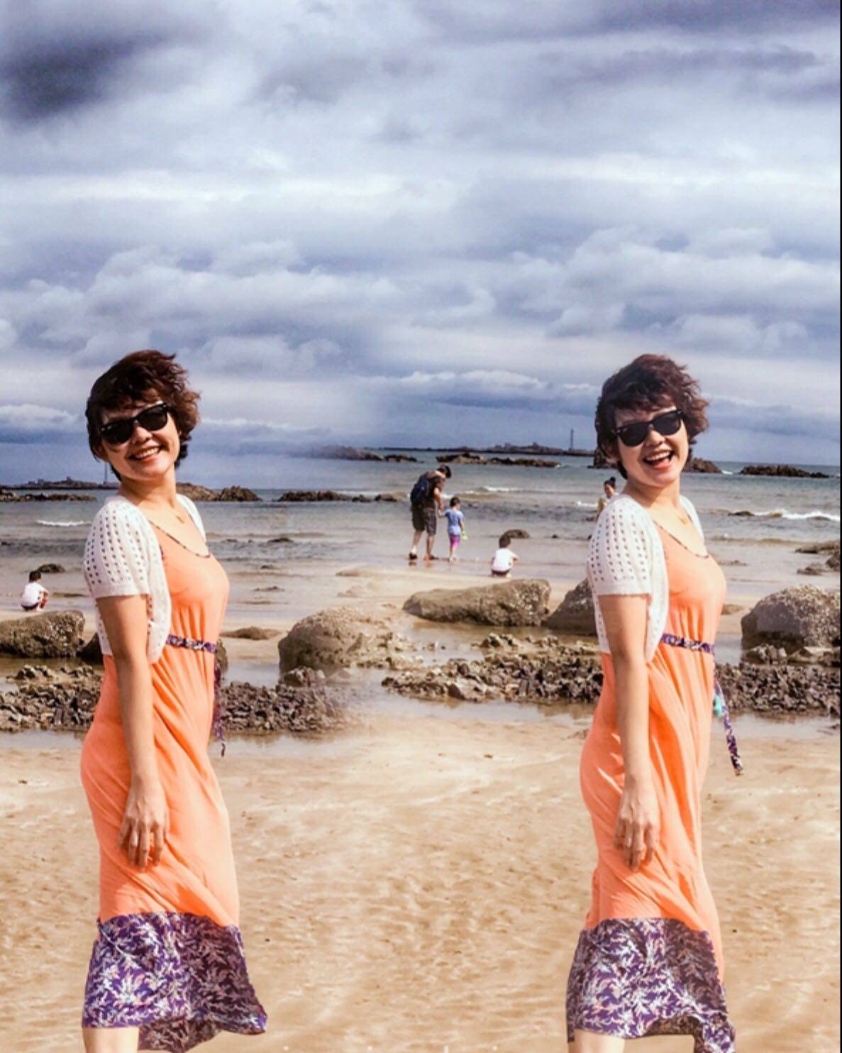 这身衣服超凉快，超舒服～ 在青岛的海边，裙子随海风摆动～真心