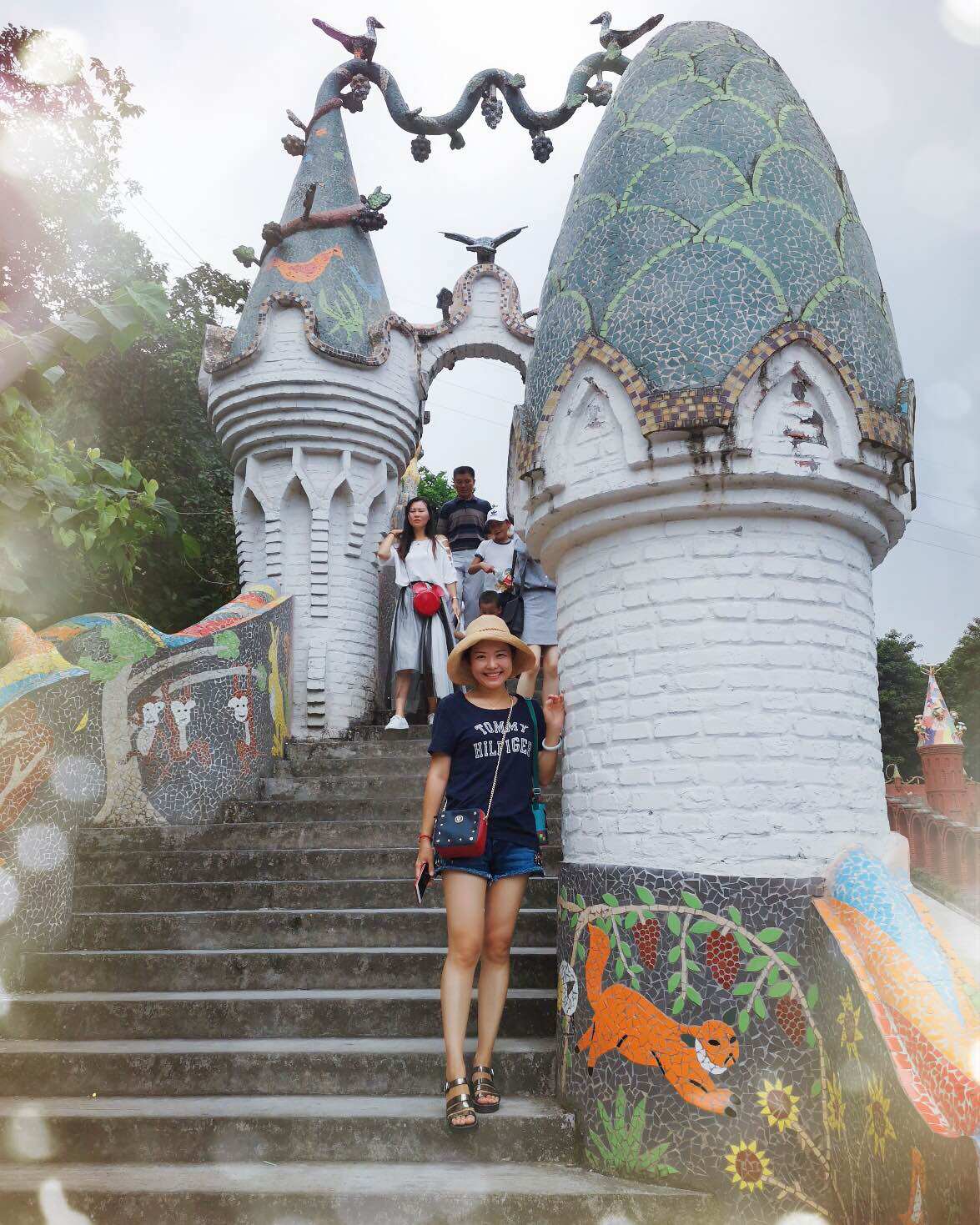 我来了我来了，我带着logo又来了～ 依旧是重庆旅游照，看照