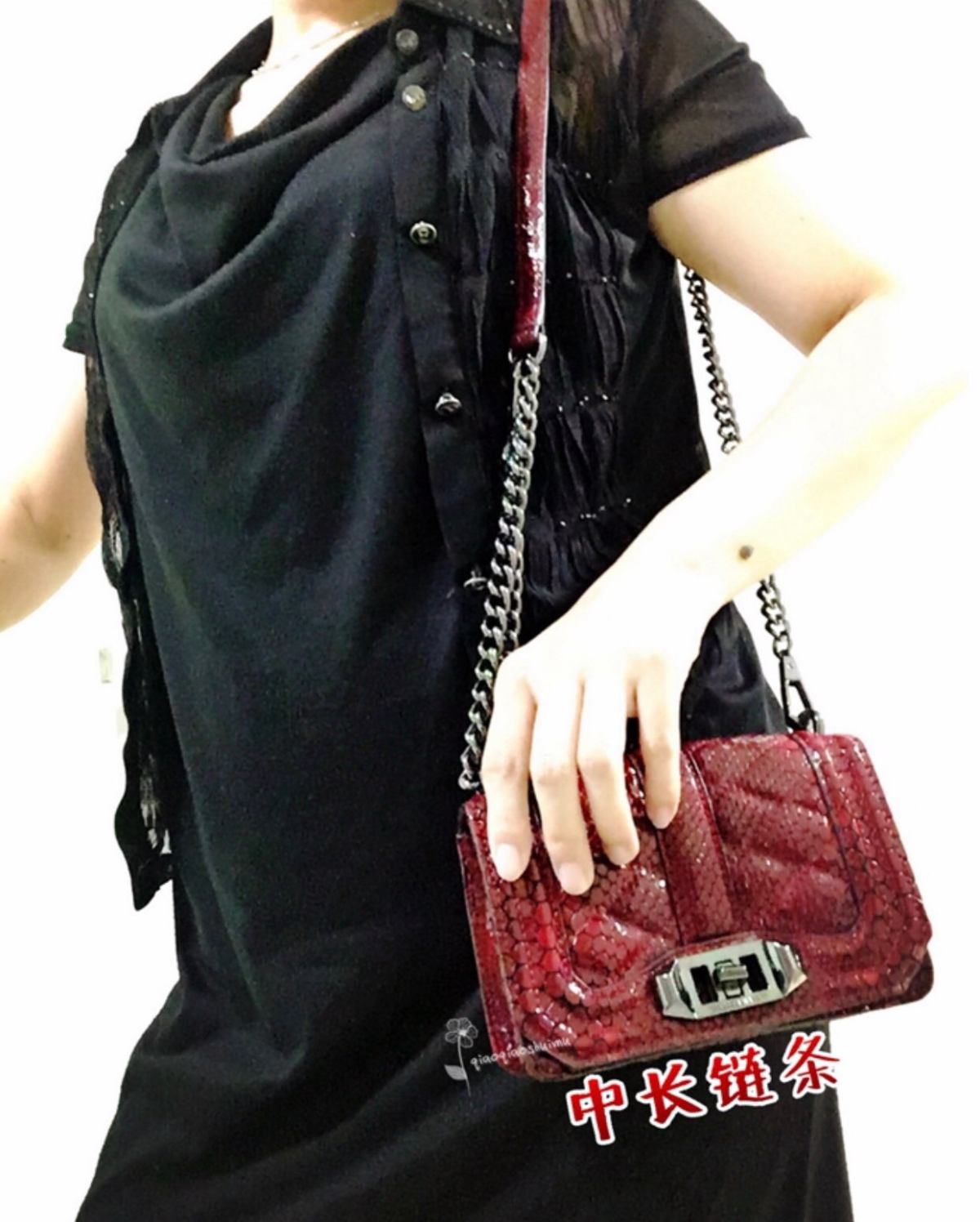 今儿个主要想晒晒这款一包多用的rebecca minkoff