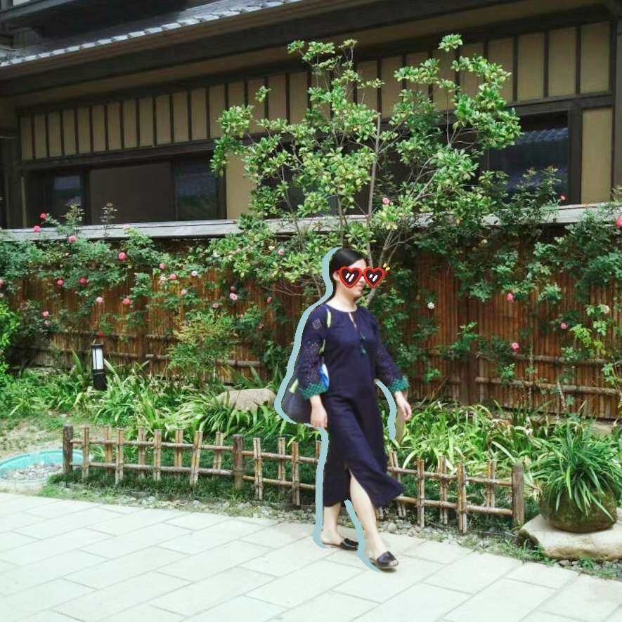 去古色古香的地方，穿搭也想应景，很想穿汉服之类的，但是穿不出