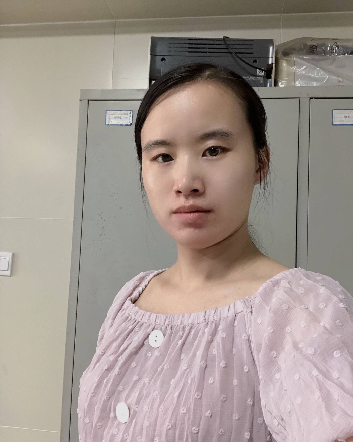 一周穿搭挑战day2 穿衣风格追求简单舒适。 又到了穿搭sh