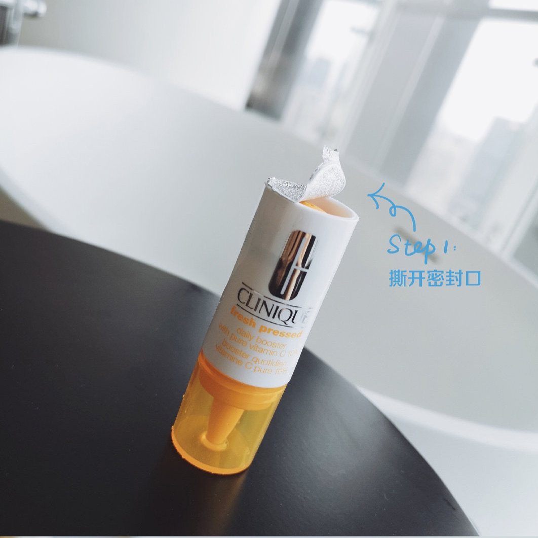 倩碧这套vc➕va的安瓶套盒都很小只。 vc是一瓶8.5ml