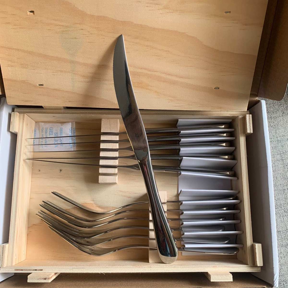 wmf刀叉套装 ✨wmf叫福腾宝，是德国的厨具品牌，我前几年