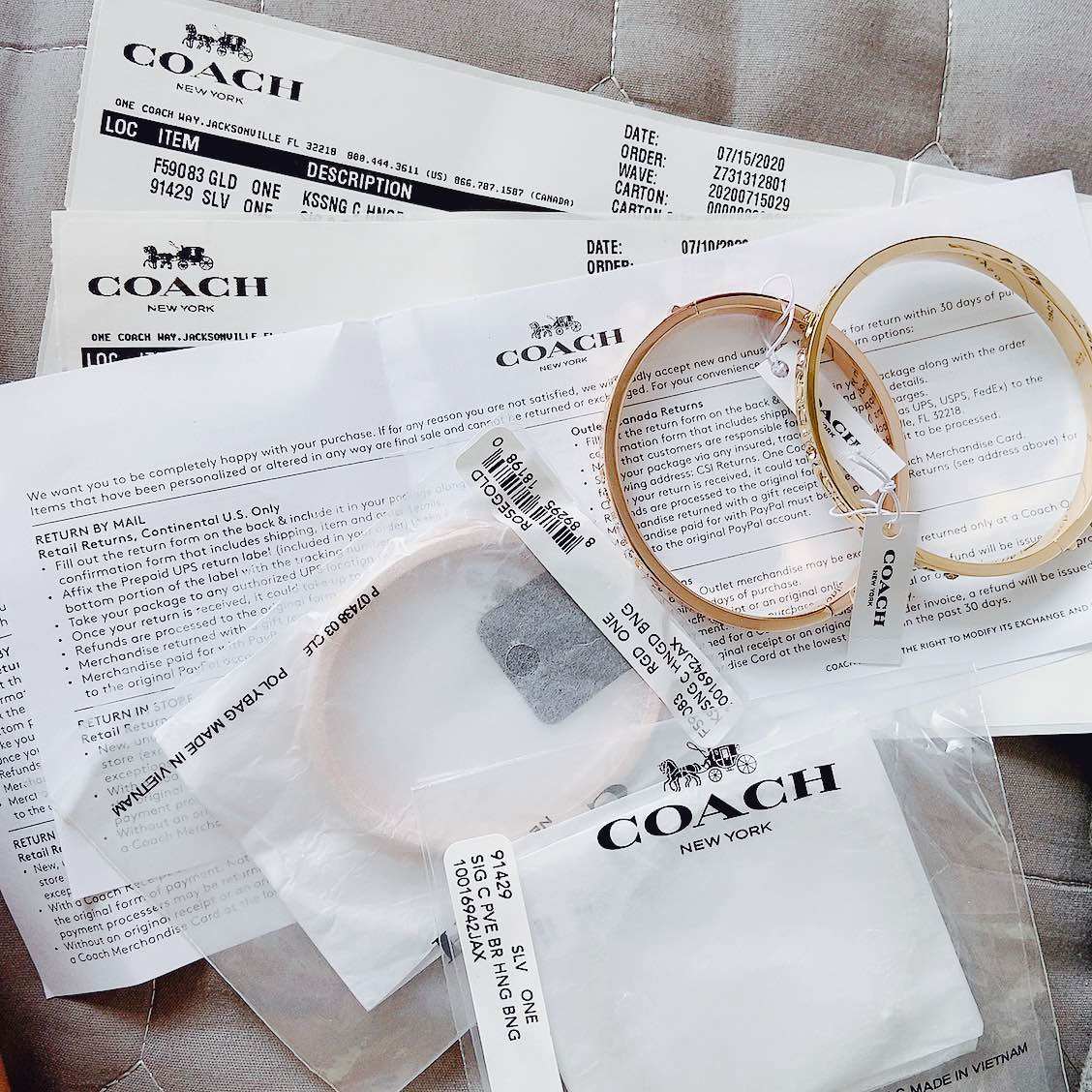 海淘开箱记📦 蔻驰奥莱  今天收到了coach手镯 蔻驰奥