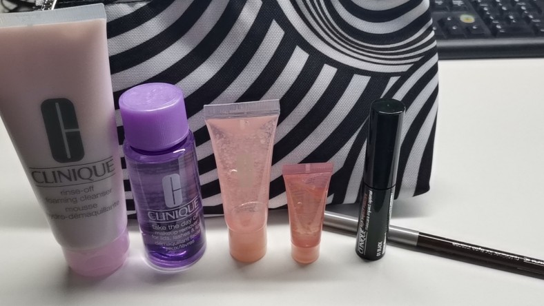 👍👍回购的倩碧紫胖子👍👍 💜产品心得： 干手干脸状