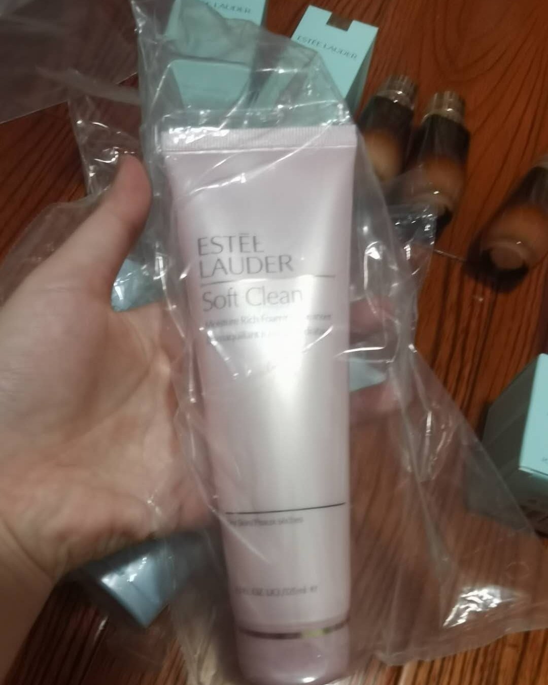 出闲置 雅诗兰黛肌光精华，粉水，蓝洁，雅诗兰黛抗蓝光眼霜，眼