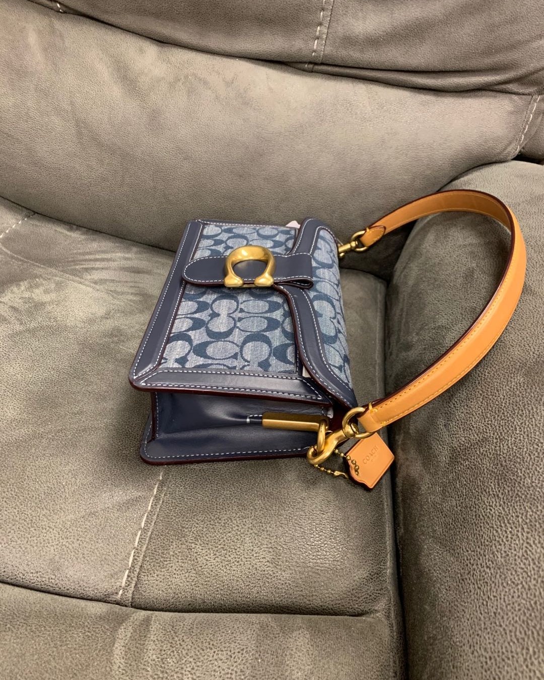 分享Coach新款香布雷Tabby酒神  Coach家的包包