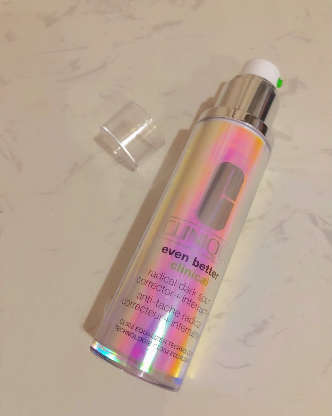 种草了倩碧超火的302镭射瓶✨  作为护肤达人静静子的同款好