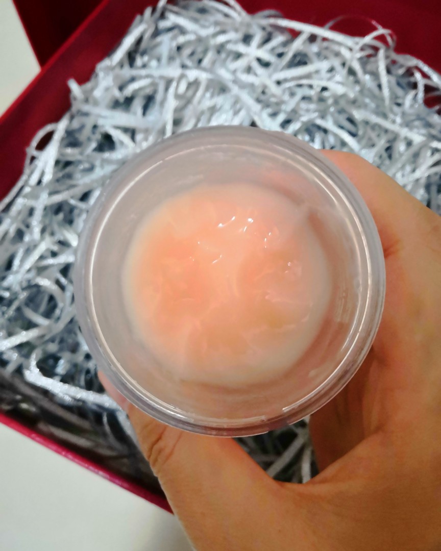 倩碧水磁场面霜怎么样？倩碧水磁场保湿霜与精华霜有何区别？  