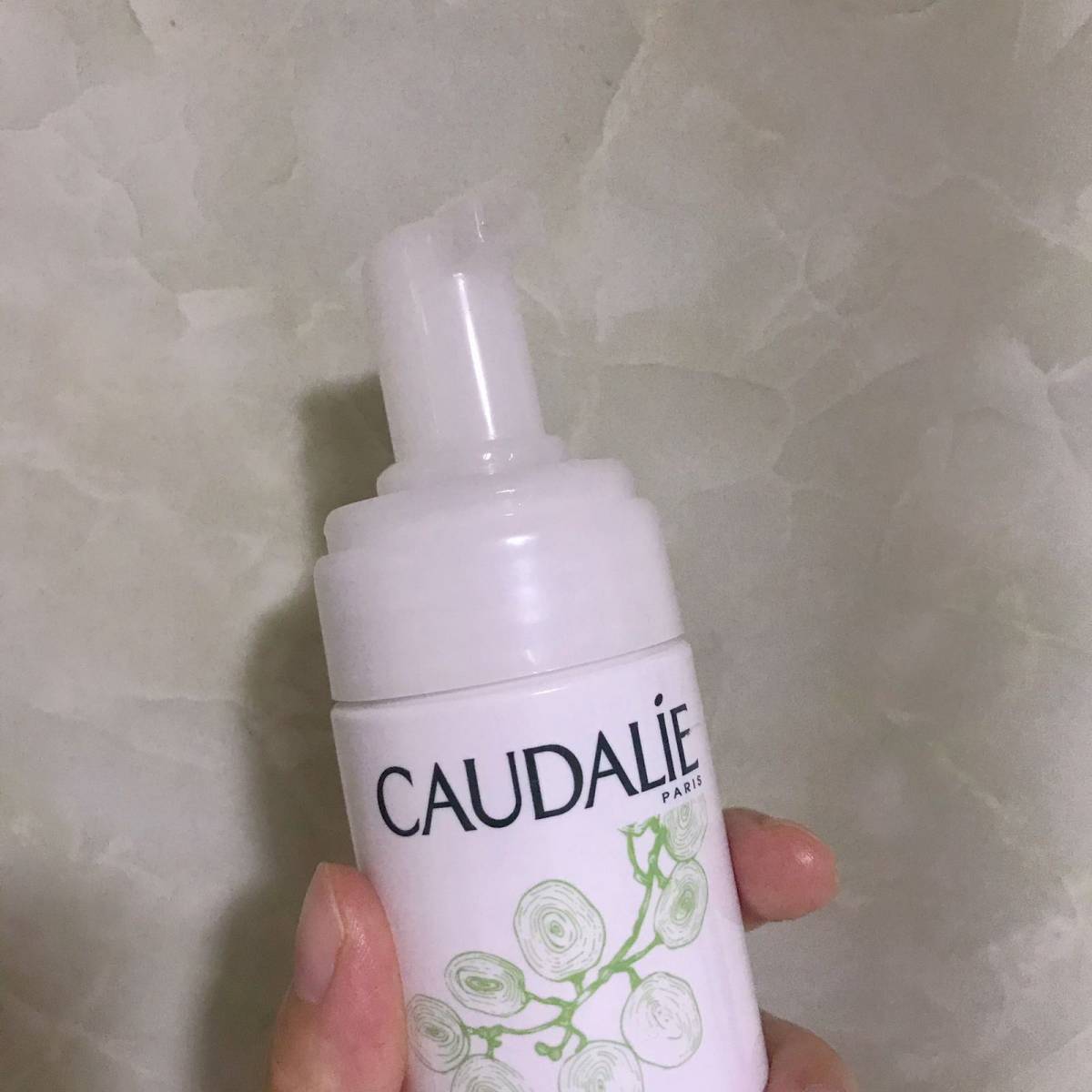 ☘️欧缇丽洁面慕丝～泡泡洁面好欢乐 这款欧缇丽洁面慕丝是今年